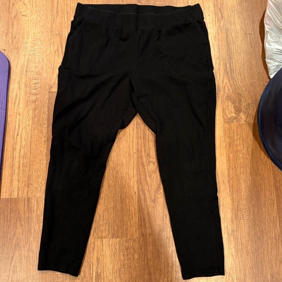 TORRID | black leggings with pockets 3 - Picture 2 of 5